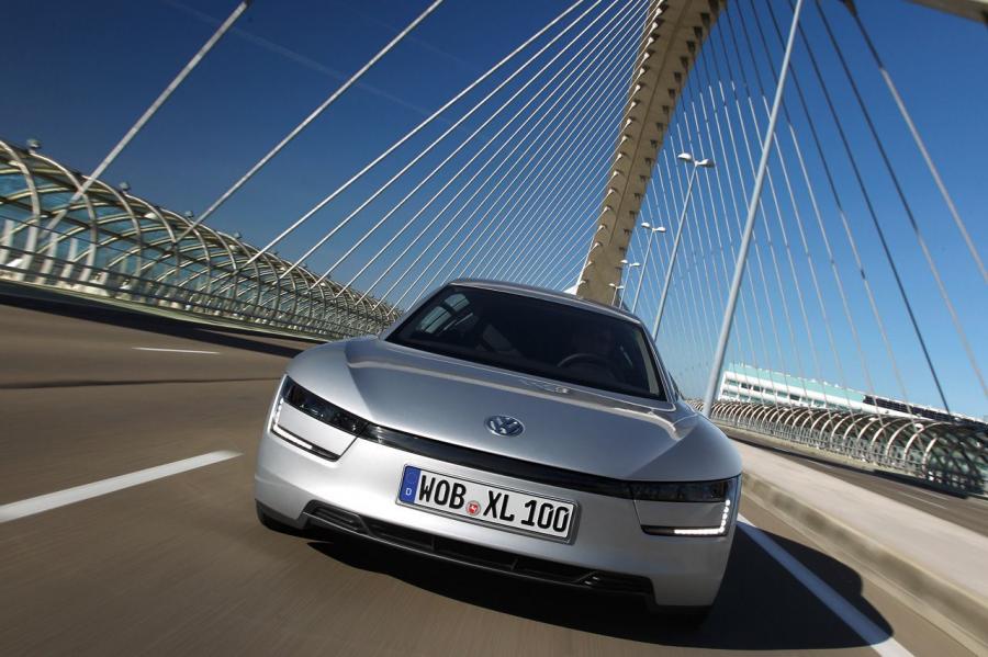  Volkswagen XL1 2013 года  (фото 21 из 78)